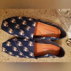 Flats with pugs, size 8 women's
